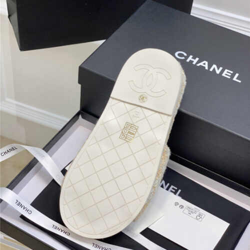 High Quality Luxury Chanel New Big Logo Slippers – Style 76166 product detail
