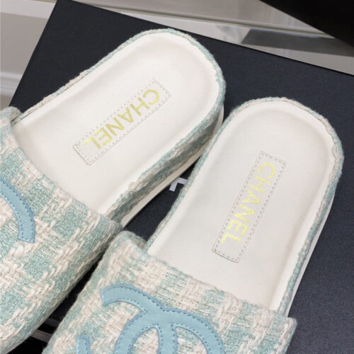 High Quality Luxury Chanel New Big Logo Slippers – Style 40006 product detail