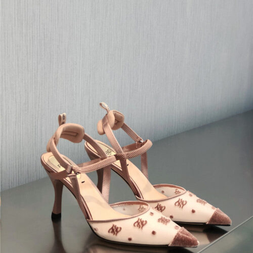High Quality Luxury Fendi New FF Graceful Streamlined Colibrí Slingback Shoes – Style 32019