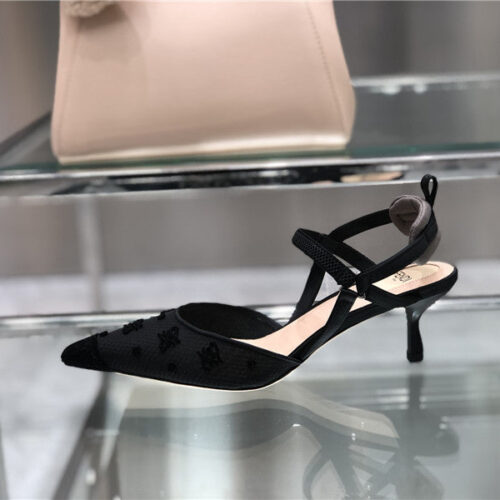 High Quality Luxury Fendi New FF Graceful Streamlined Colibrí Slingback Shoes – Style 44435 product detail