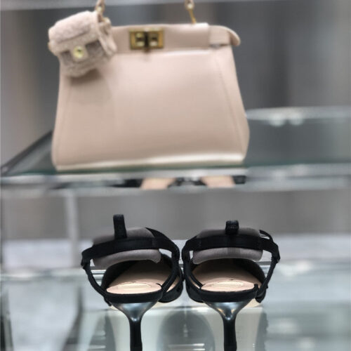 High Quality Luxury Fendi New FF Graceful Streamlined Colibrí Slingback Shoes – Style 44435 product detail