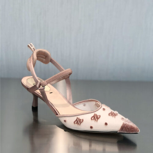 High Quality Luxury Fendi New FF Graceful Streamlined Colibrí Slingback Shoes – Style 35955 product detail