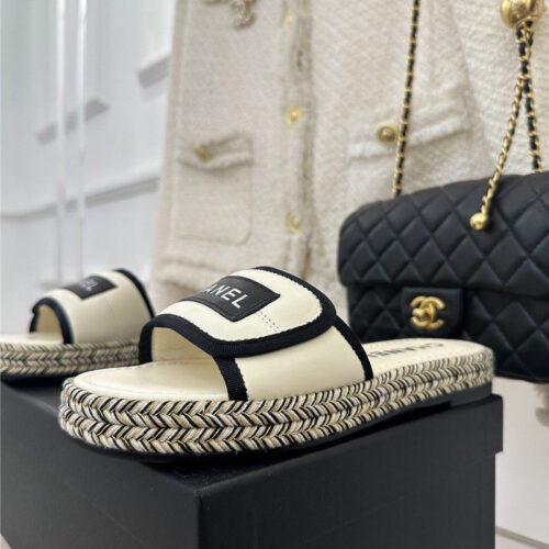 High Quality Luxury Chanel Velcro Lazy Slippers product detail