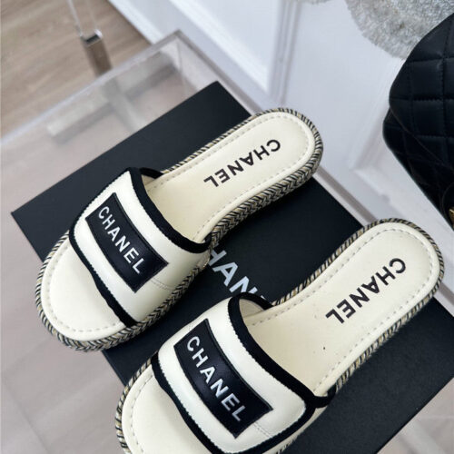 High Quality Luxury Chanel Velcro Lazy Slippers alternate view