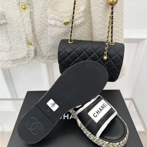 High Quality Luxury Chanel Velcro Lazy Slippers – Style 72006 product detail