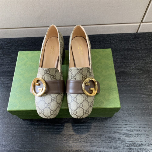 High Quality Luxury Gucci Retro Fashion Round Interlocking Double G Logo Shoes alternate view