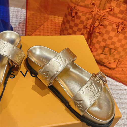High Quality Luxury Louis Vuitton New Embossed Sandals And Slippers product detail