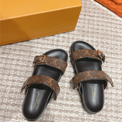 High Quality Luxury Louis Vuitton New Embossed Sandals And Slippers – Style 92867 product detail
