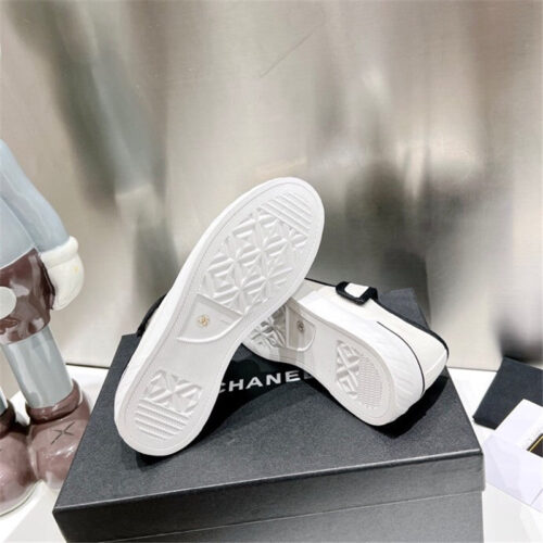 High Quality Luxury Chanel Second-Hand Velcro Platform Canvas Shoes – Style 27206 product detail