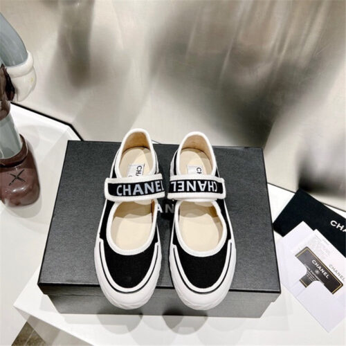 High Quality Luxury Chanel Second-Hand Velcro Platform Canvas Shoes – Style 92742 alternate view