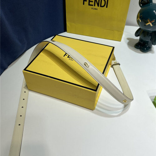 High Quality Luxury Fendi Narrow Belt With Loops product detail