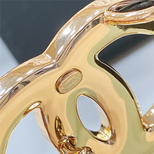 High Quality Luxury Chanel Black And White Enamel Double C Logo Belt – Style 44582 product detail