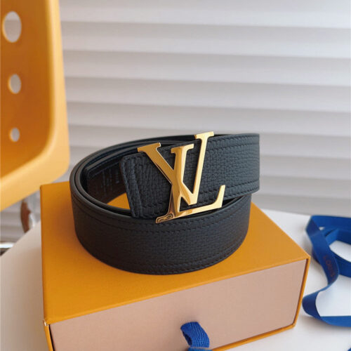High Quality Luxury Louis Vuitton Classic Belt alternate view