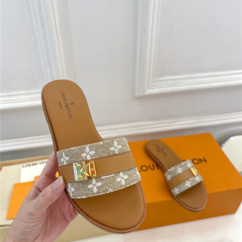 High Quality Luxury Louis Vuitton Spring And Summer New Metal Buckle Slippers – Style 37859 alternate view