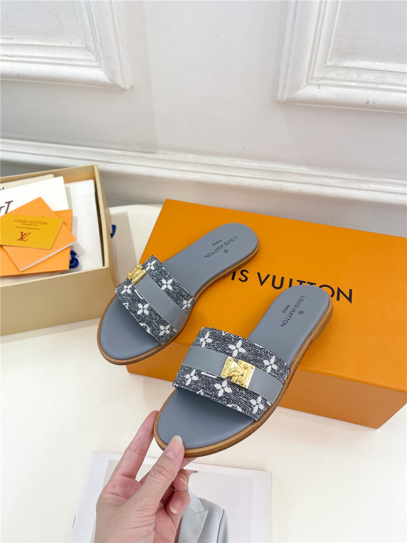 High Quality Luxury Louis Vuitton Spring And Summer New Metal Buckle Slippers – Style 27683 product detail