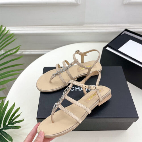 High Quality Luxury Chanel Double C Chain Pinch Sandals – Style 20326 alternate view