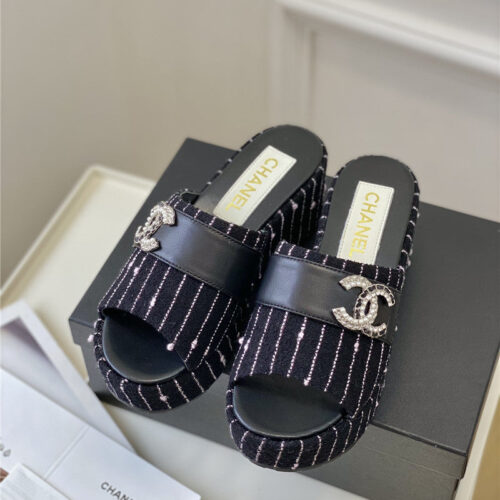 High Quality Luxury Chanel New Platform Sandals alternate view