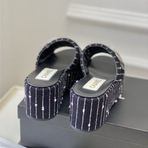High Quality Luxury Chanel New Platform Sandals product detail