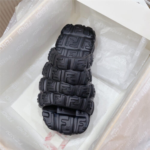 High Quality Luxury Fendi Environmentally Friendly Rubber Couple Slippers product detail