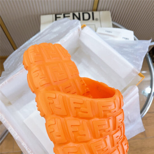 High Quality Luxury Fendi Environmentally Friendly Rubber Couple Slippers – Style 91187 product detail