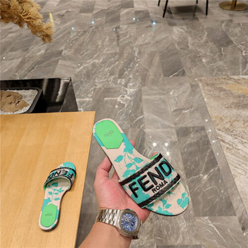 High Quality Luxury Fendi Embroidered “Fendi” Large English Logo Logo Slippers – Style 94035 product detail