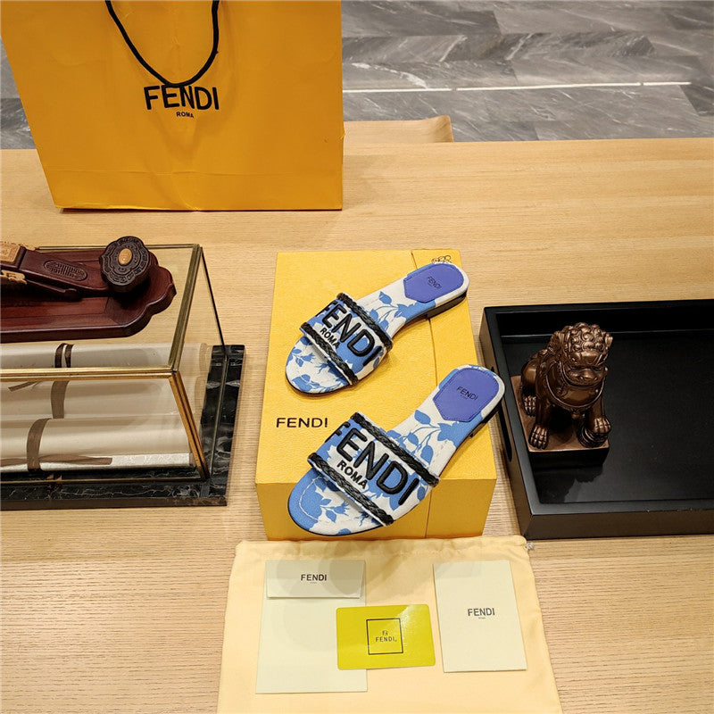 High Quality Luxury Fendi Embroidered “Fendi” Large English Logo Logo Slippers – Style 18323 product detail