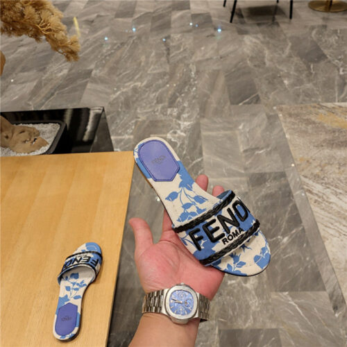 High Quality Luxury Fendi Embroidered “Fendi” Large English Logo Logo Slippers – Style 18323 product detail