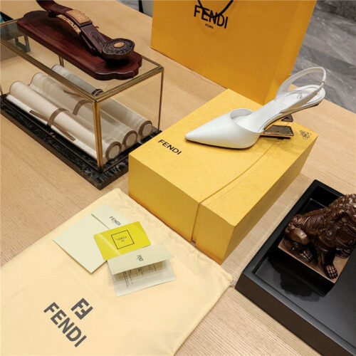 High Quality Luxury Fendi Strappy Toe High Heel Sandals product detail
