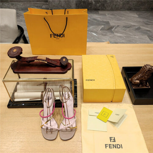 High Quality Luxury Fendi Patchwork Strap First Pumps – Style 65811 product detail