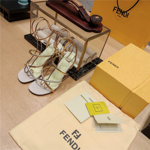 High Quality Luxury Fendi Patchwork Strap First Pumps alternate view