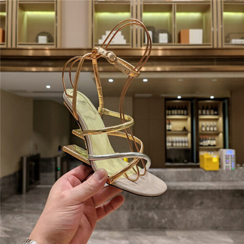 High Quality Luxury Fendi Patchwork Strap First Pumps product detail