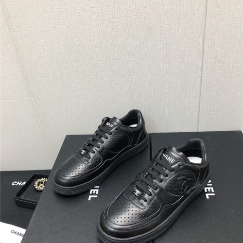 High Quality Luxury Chanel New Explosive Sneakers alternate view