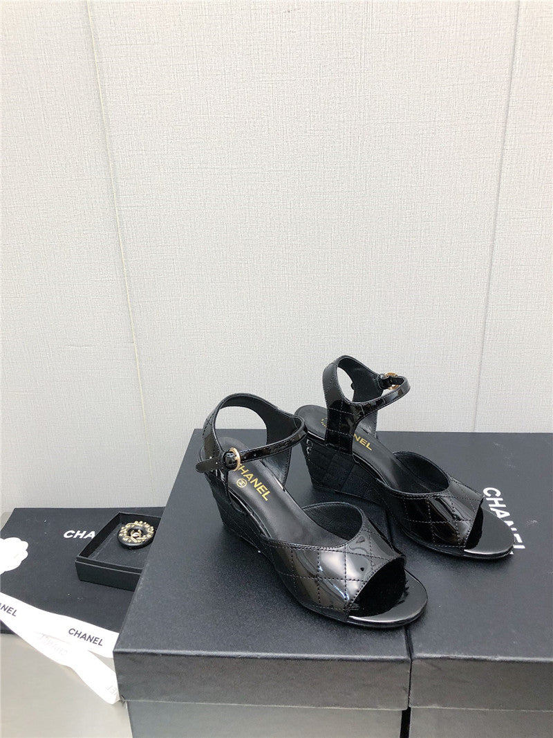 High Quality Luxury Chanel New Sandals – Style 94118