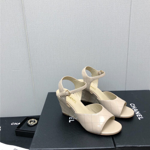 High Quality Luxury Chanel New Sandals – Style 25190
