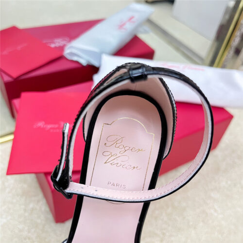 High Quality Luxury Roger Vivier Classic Buckle Strap Sandals – Style 21396 product detail
