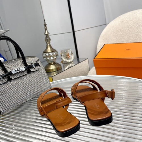 High Quality Luxury Hermes Pig Nose Sandals – Style 76483 product detail