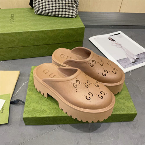 High Quality Luxury Gucci Thick Bottom Hole Slippers – Style 50131