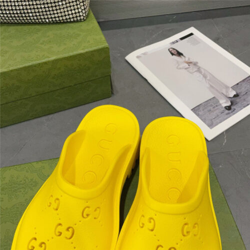 High Quality Luxury Gucci Thick Bottom Hole Slippers – Style 82899 product detail