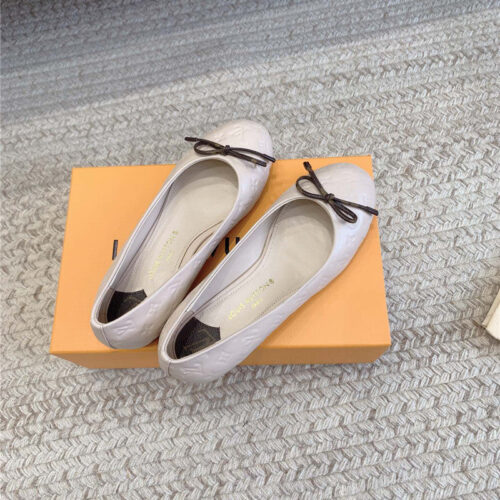 High Quality Luxury Louis Vuitton Nina Flat Bottom Bowknot Shoes alternate view