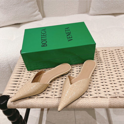 High Quality Luxury Bottega Veneta V-Collar Pointy Toe Slides