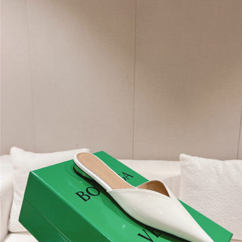 High Quality Luxury Bottega Veneta V-Collar Pointy Toe Slides – Style 24518 product detail