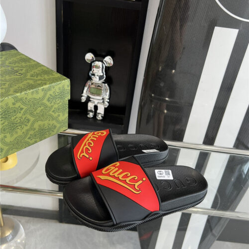 High Quality Luxury Gucci Couples Unisex Good Game Slippers – Style 31763