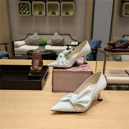 High Quality Luxury Jimmy Choo Ruffled Knot Wrinkled Sandals product detail