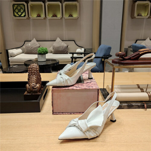 High Quality Luxury Jimmy Choo Ruffled Knot Wrinkled Sandals product detail
