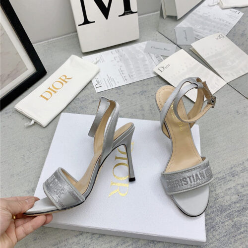 High Quality Luxury Dior Fashion Embroidered Hot Diamond High-Heeled Sandals product detail