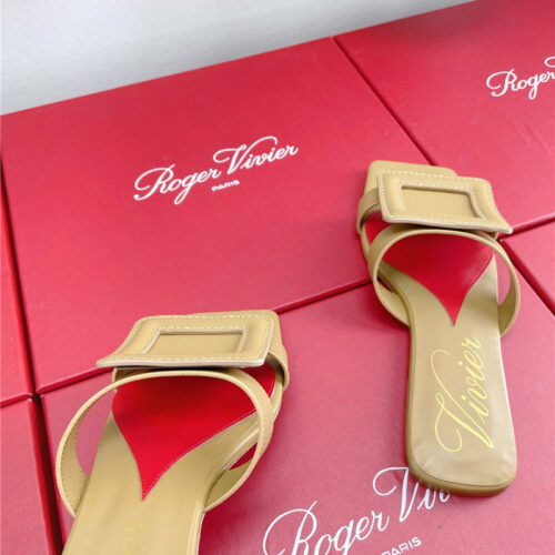 High Quality Luxury Roger Vivier Embroidered Buckle Mules – Style 91412 product detail
