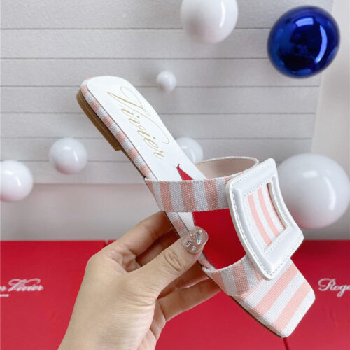 High Quality Luxury Roger Vivier Embroidered Buckle Mules – Style 88020 product detail