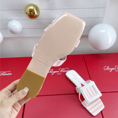 High Quality Luxury Roger Vivier Embroidered Buckle Mules – Style 88020 product detail