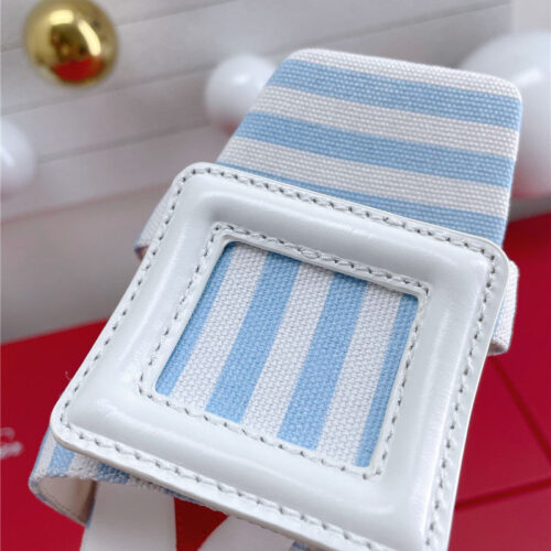 High Quality Luxury Roger Vivier Embroidered Buckle Mules product detail