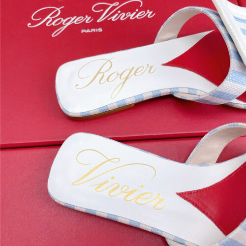 High Quality Luxury Roger Vivier Embroidered Buckle Mules product detail